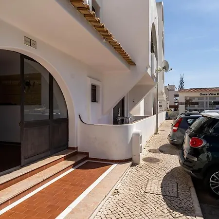 Oura White View 2 Min Walk Sea