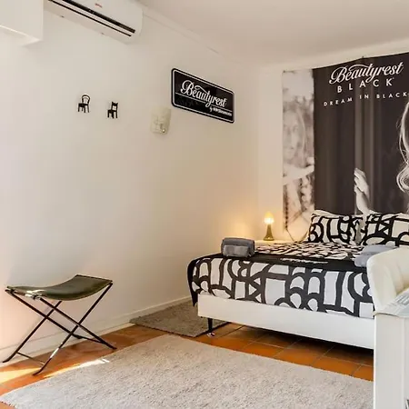 Oura White View 2 Min Walk Sea Албуфейра