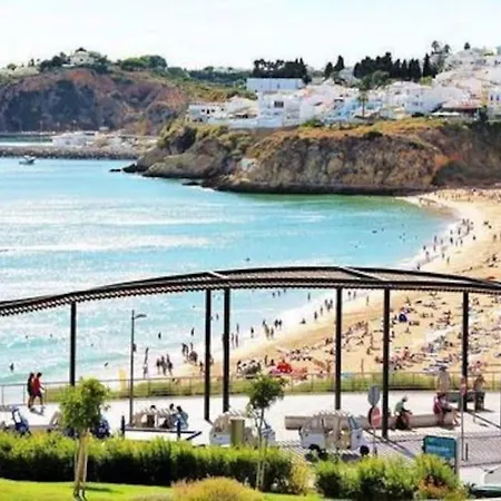 Апартаменти Oura White View 2 Min Walk Sea Албуфейра