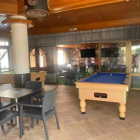 Lägenhet Oura White View 2 Min Walk Sea